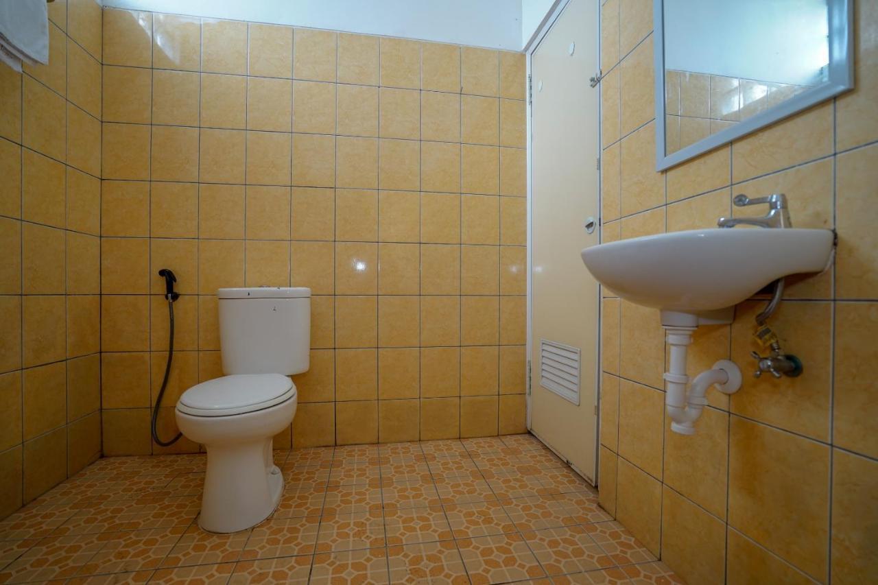 Super Oyo 1844 Bravo Residence Pangkal Pinang Bagian luar foto